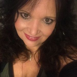 Meet your Posher, Sherry